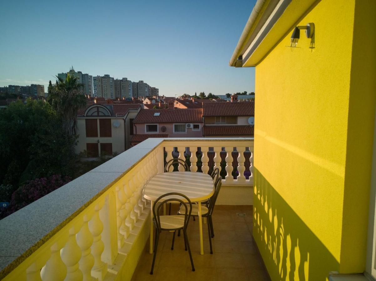 Jela Apartment With A Big Balcony Pula Zewnętrze zdjęcie